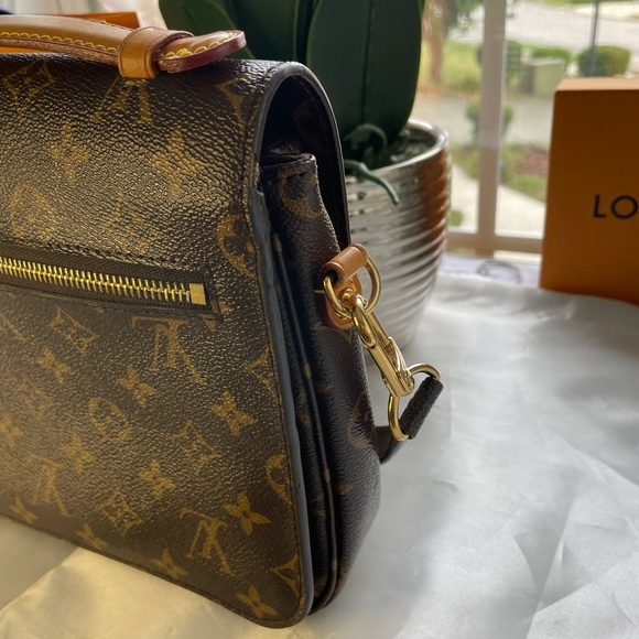 Louis Vuitton Pochette Métis - Picture 14 of 16